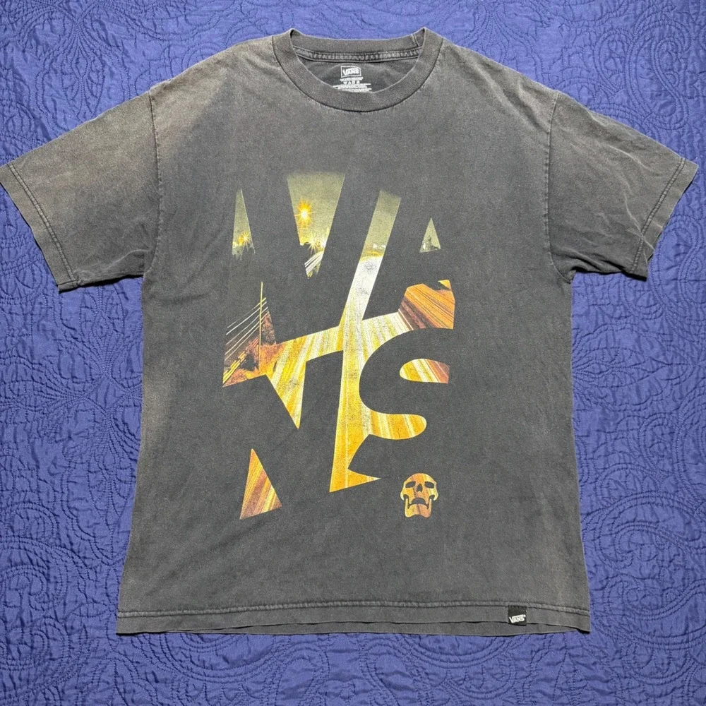 Vans Mens Graphic T-Shirt Large Faded Black Highway Light Trail Skull Logo Tee